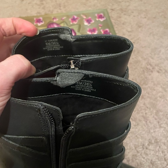 Leather Boots Bundle - Picture 3 of 9